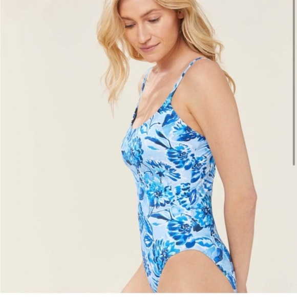 Andie Swim Blue Floral Scoopneck Almafi One Piece Swimsuit NWT - Picture 3 of 10